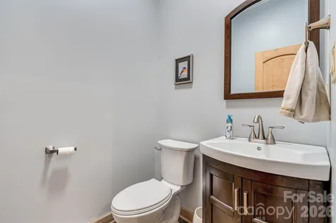 189 Edgewater Point NW Valdese NC 28690