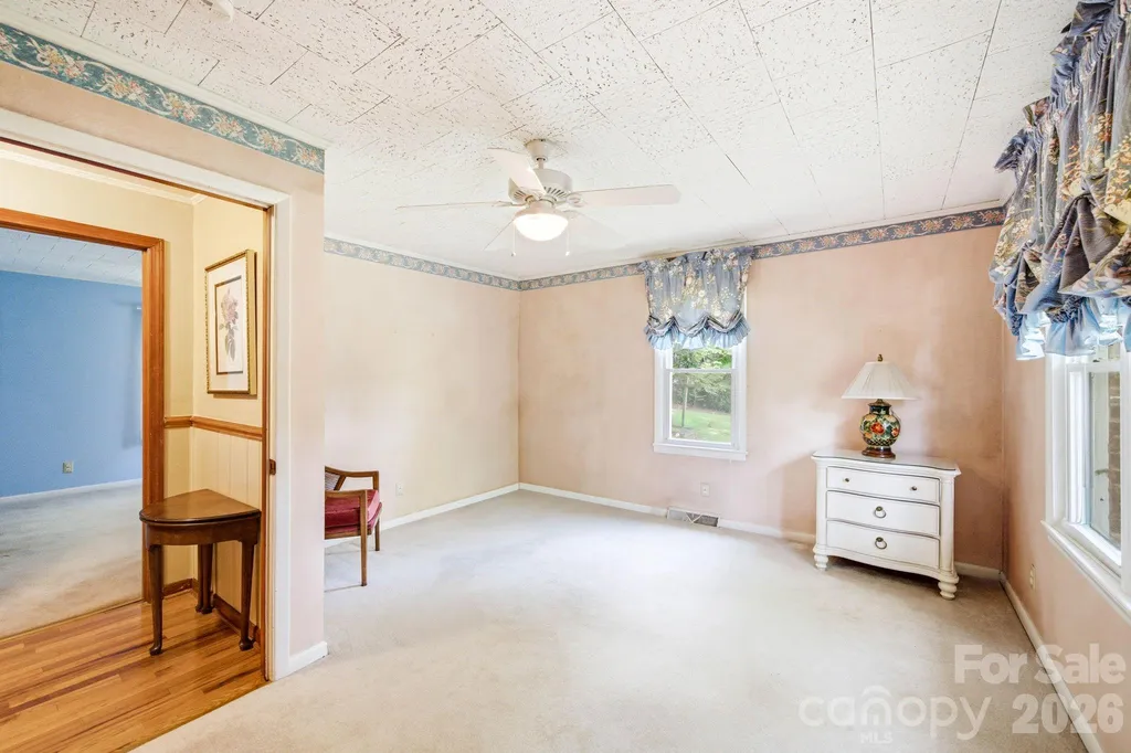 129 Old River Road Marion NC 28752