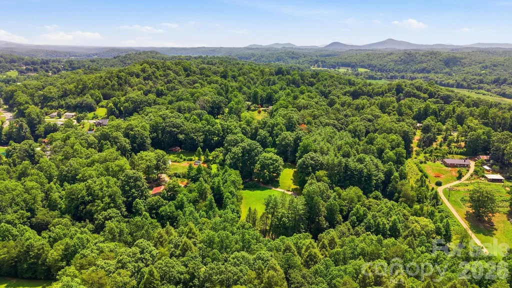 129 Old River Road Marion NC 28752