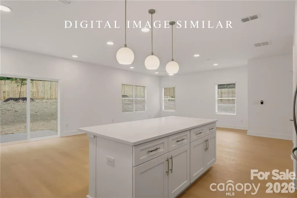 6202 Linda Vista Lane Charlotte NC 28216