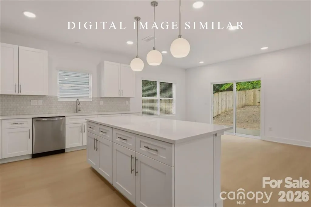 6202 Linda Vista Lane Charlotte NC 28216
