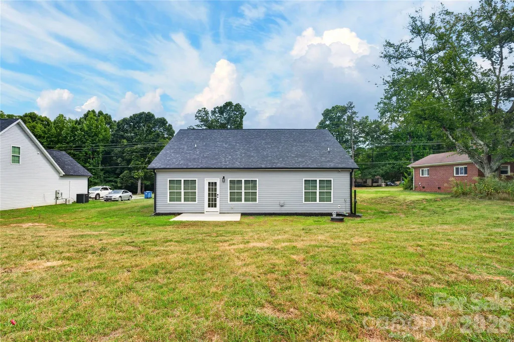 687 Deadmon Road Mocksville NC 27028
