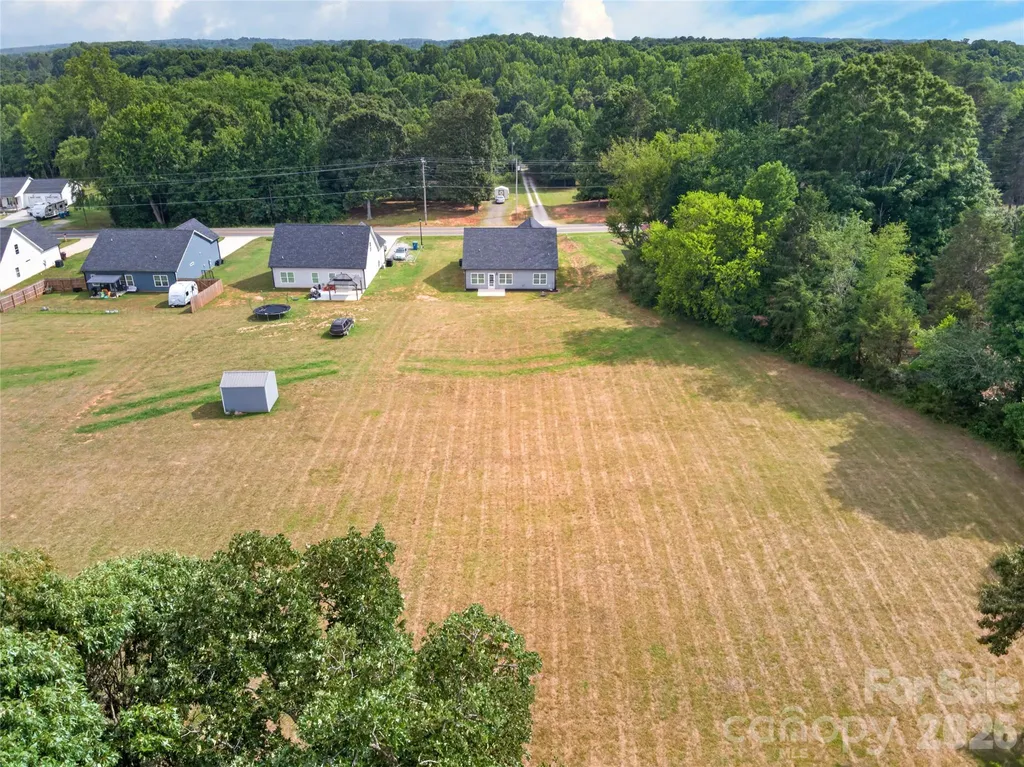 687 Deadmon Road Mocksville NC 27028