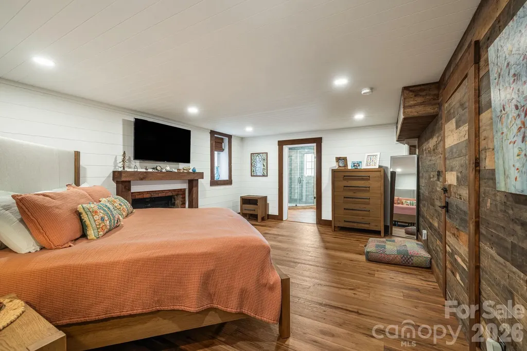 42 Cranford Road Asheville NC 28806