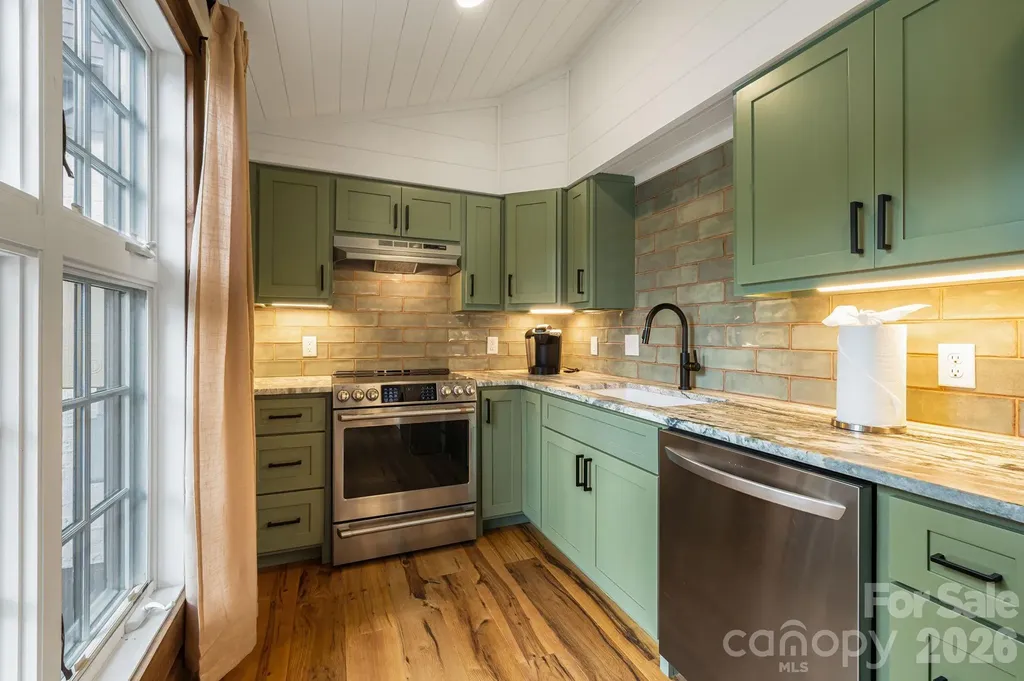 42 Cranford Road Asheville NC 28806