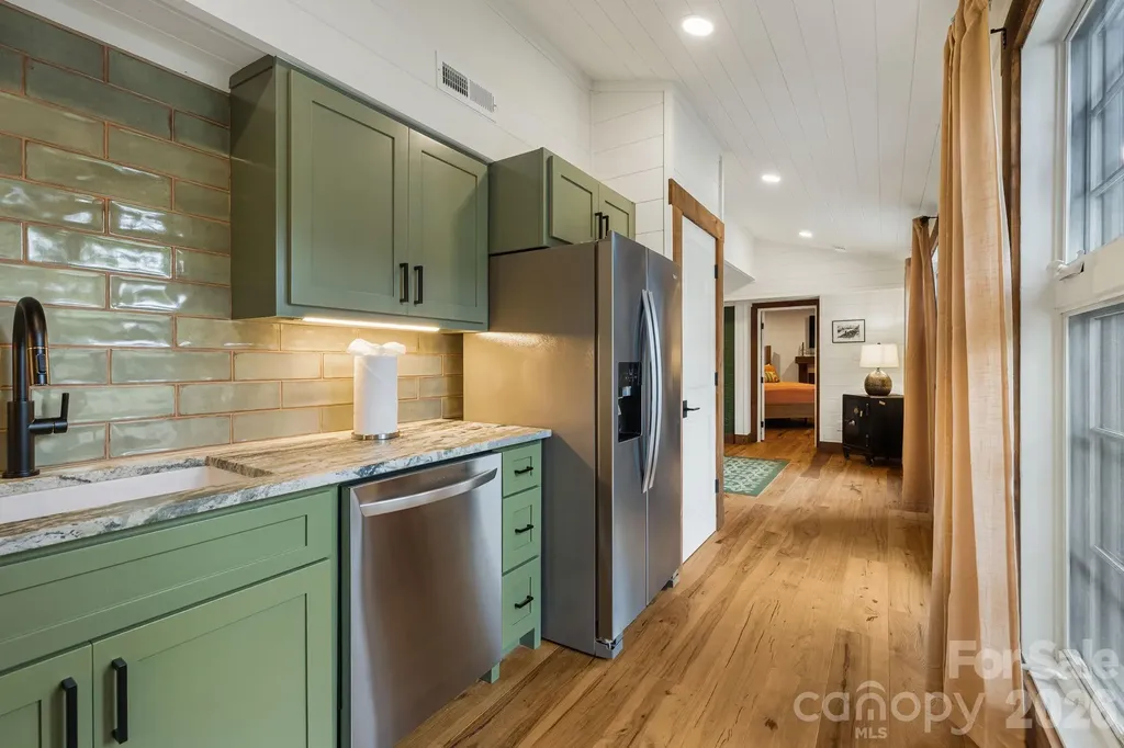 42 Cranford Road Asheville NC 28806