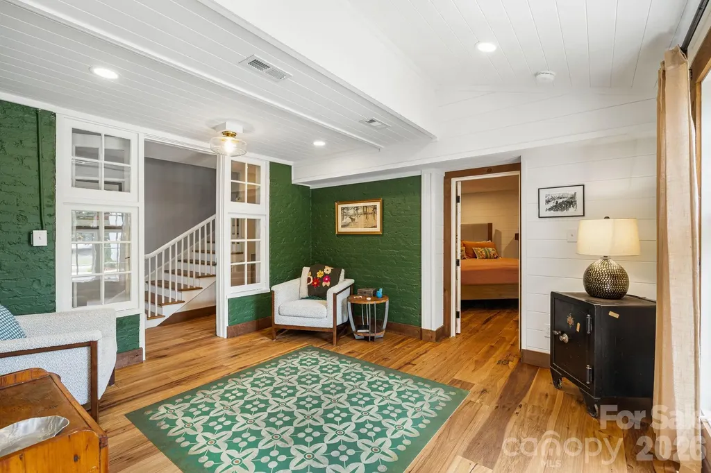 42 Cranford Road Asheville NC 28806