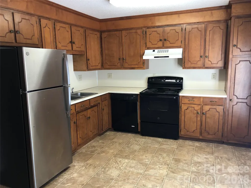 107 Hillcrest Drive Lincolnton NC 28092