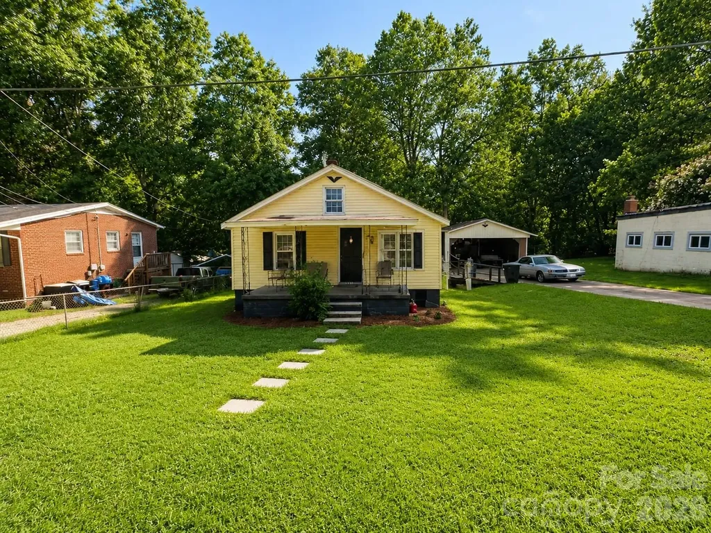 312 S Miller Avenue Statesville NC 28677