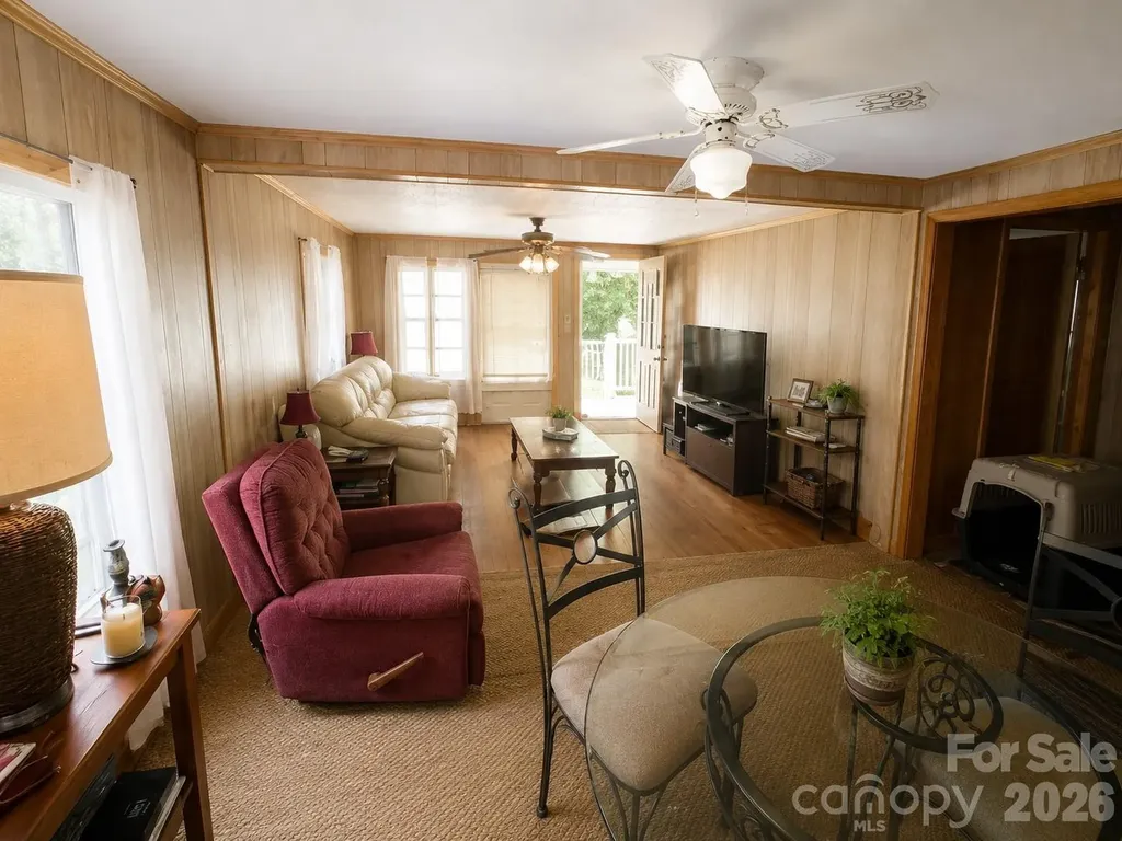 312 S Miller Avenue Statesville NC 28677