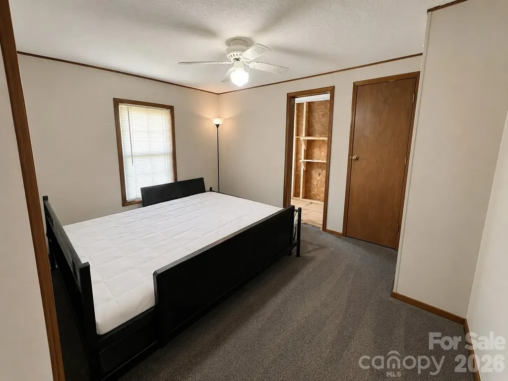 312 S Miller Avenue Statesville NC 28677