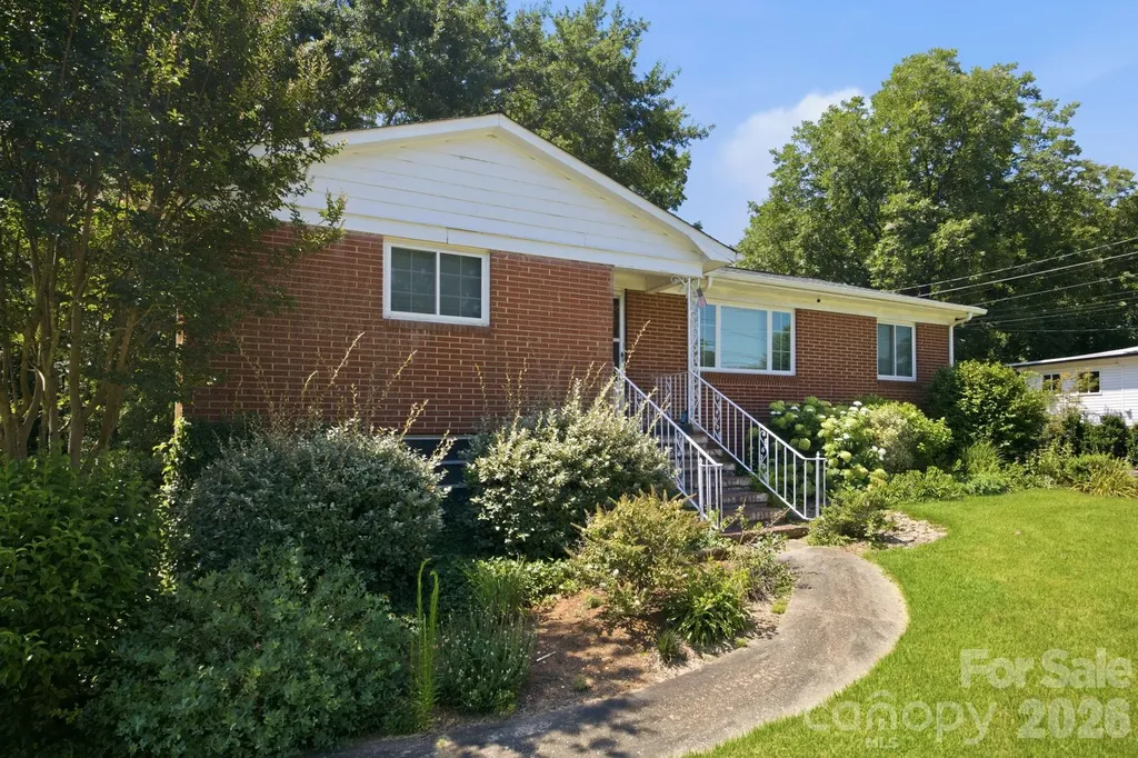 3800 Arvin Drive Charlotte NC 28269