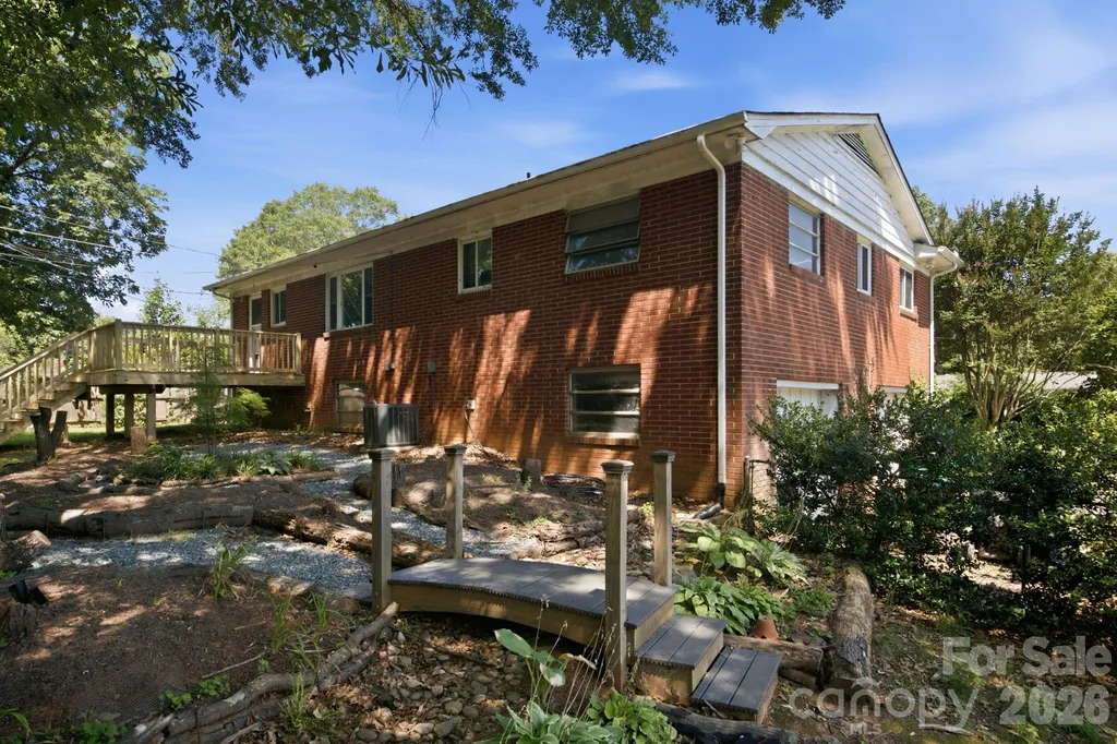 3800 Arvin Drive Charlotte NC 28269