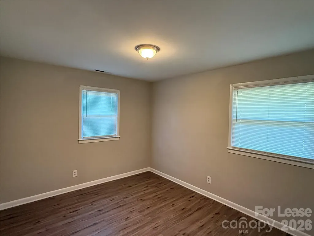 807 E 4th Avenue Gastonia NC 28054