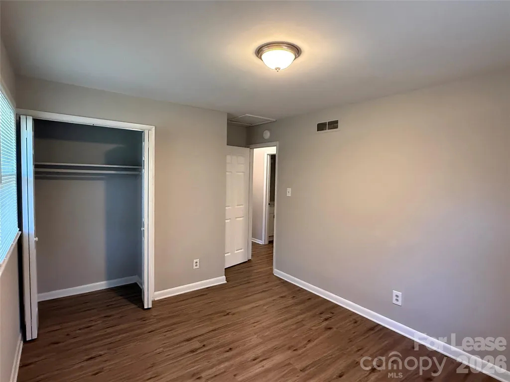 807 E 4th Avenue Gastonia NC 28054