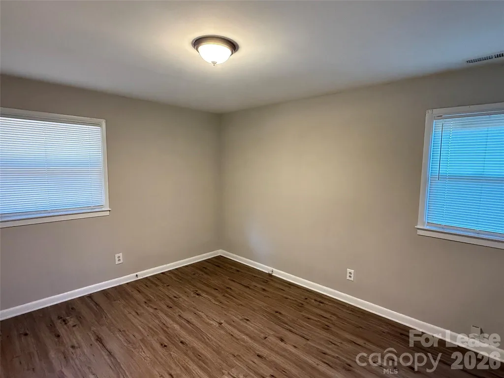 807 E 4th Avenue Gastonia NC 28054
