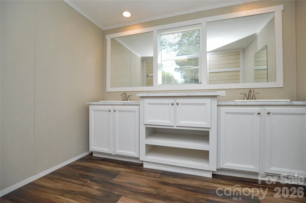 207 Pinehaven Drive New London NC 28127