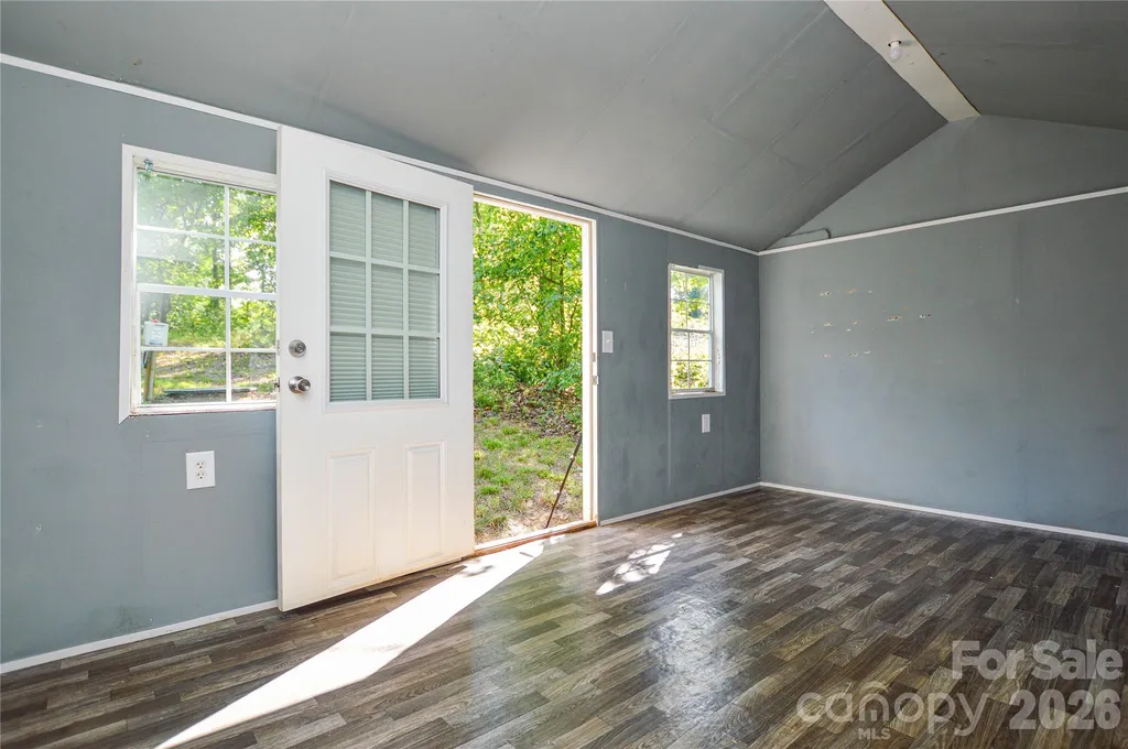 207 Pinehaven Drive New London NC 28127