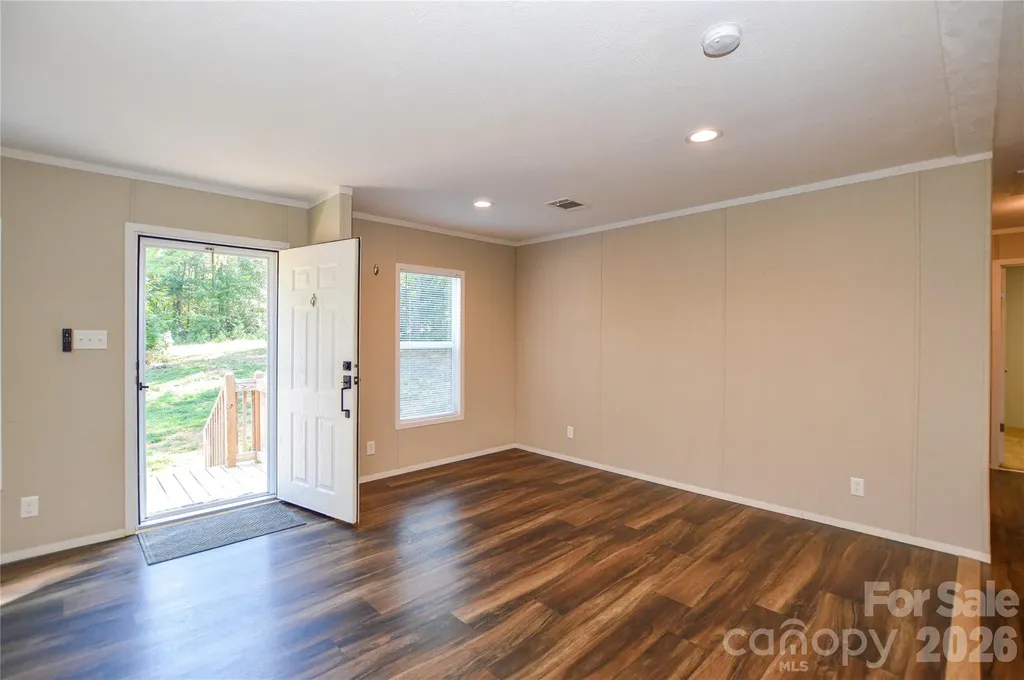 207 Pinehaven Drive New London NC 28127