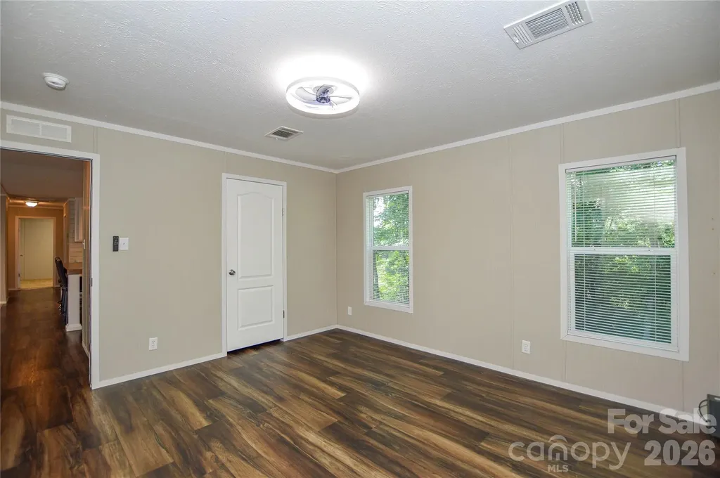 207 Pinehaven Drive New London NC 28127
