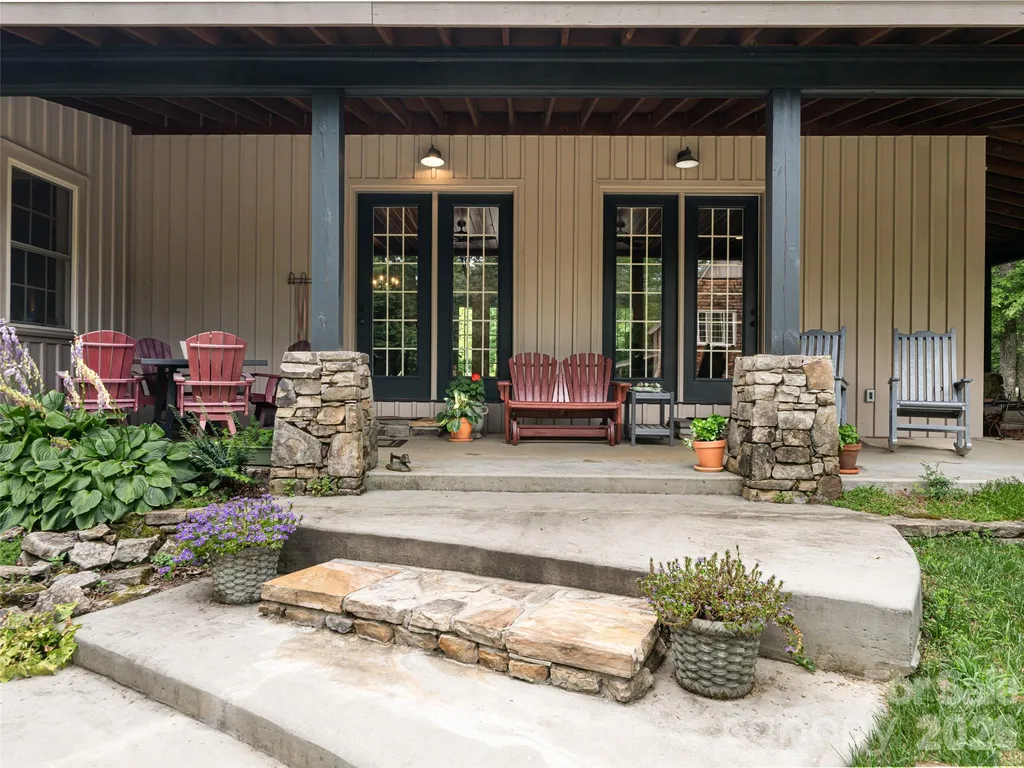 103 Old Saluda Drive Saluda NC 28773