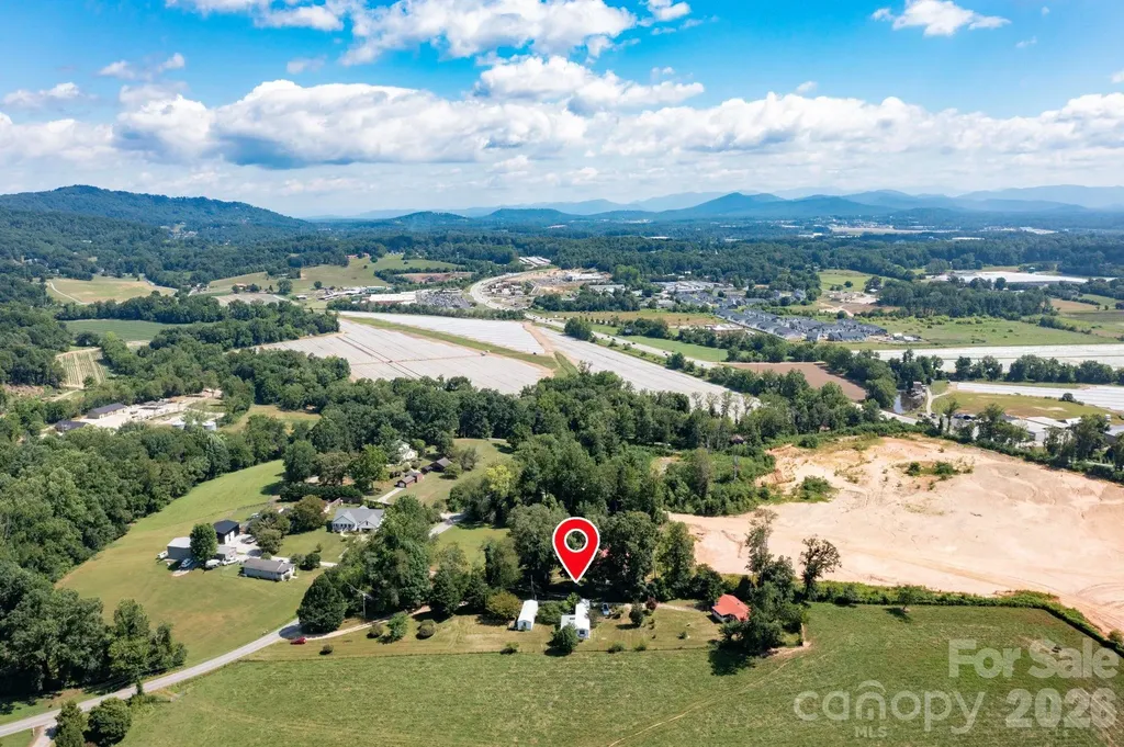 86 Sterling Drive Mills River NC 28759