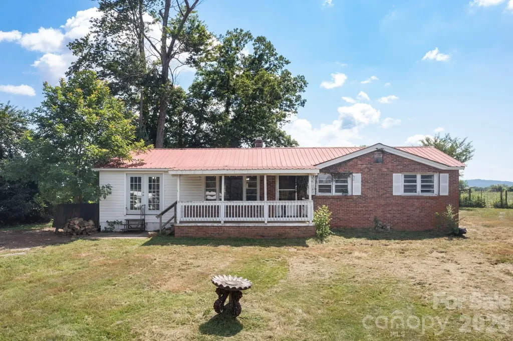 86 Sterling Drive Mills River NC 28759