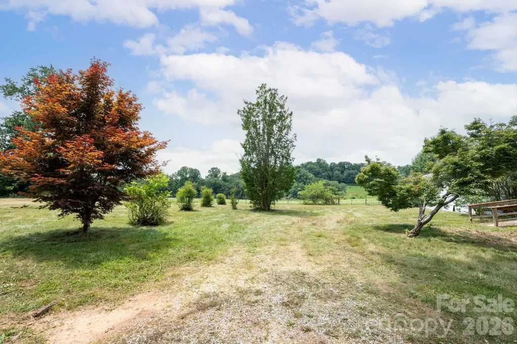 86 Sterling Drive Mills River NC 28759