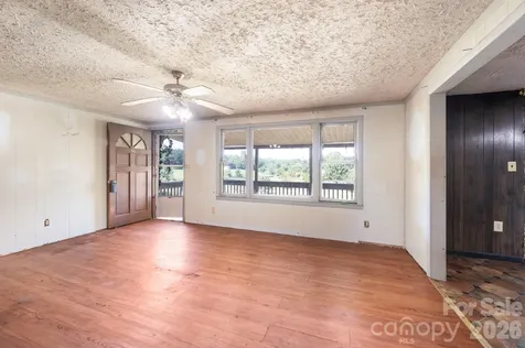 86 Sterling Drive Mills River NC 28759