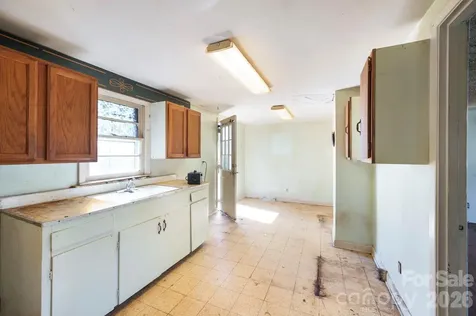 86 Sterling Drive Mills River NC 28759
