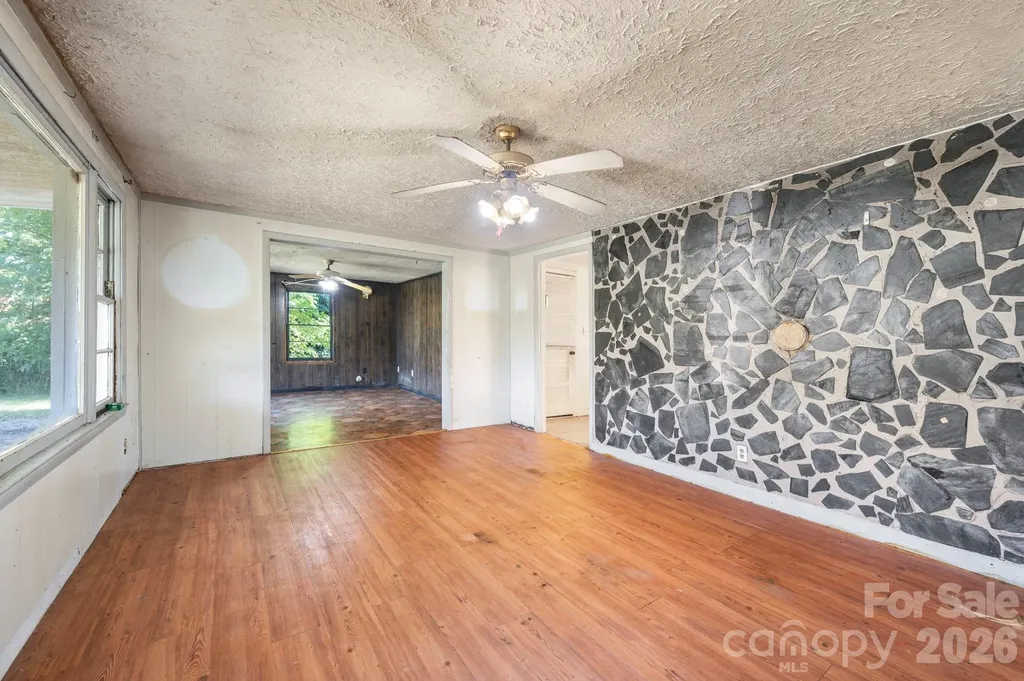 86 Sterling Drive Mills River NC 28759