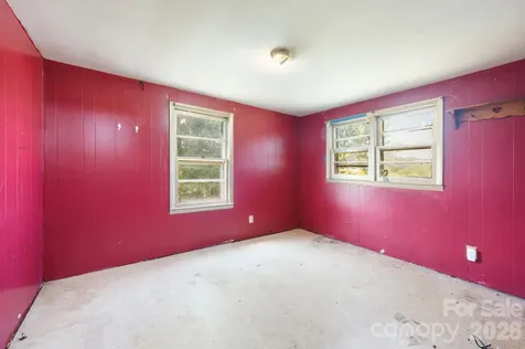 86 Sterling Drive Mills River NC 28759