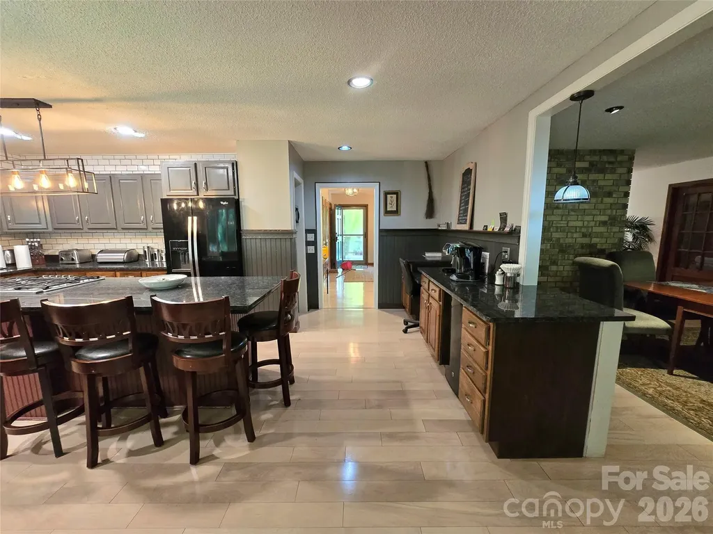 18 Rollingwood Road Asheville NC 28805