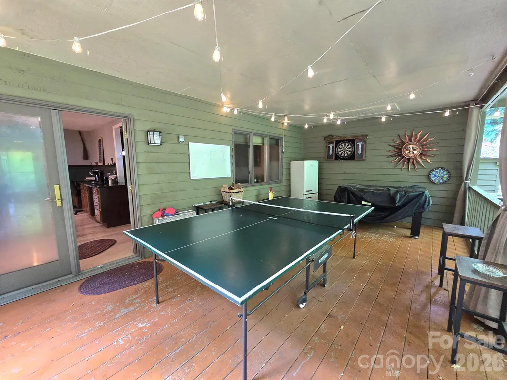 18 Rollingwood Road Asheville NC 28805
