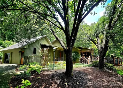 18 Rollingwood Road Asheville NC 28805