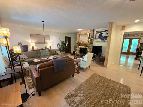 18 Rollingwood Road Asheville NC 28805