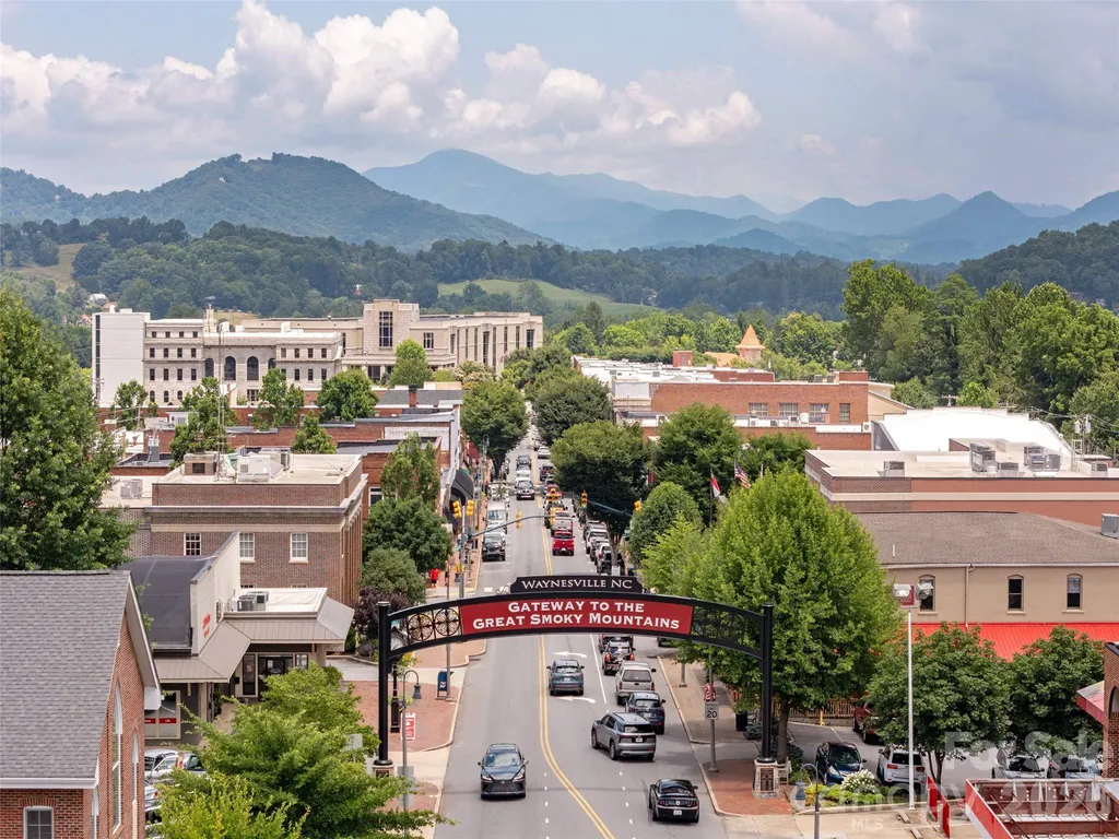 44 Church Street Waynesville NC 28786