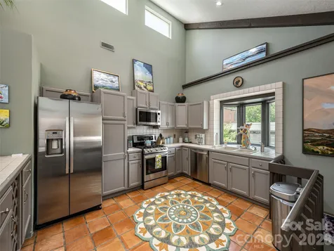 44 Church Street Waynesville NC 28786