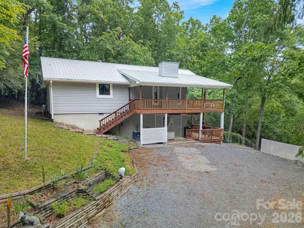 108 Easy Street Cedar Mountain NC 28718
