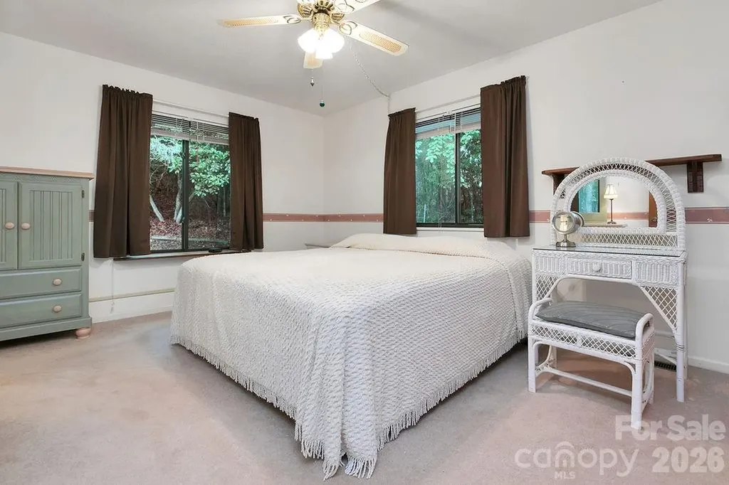 108 Easy Street Cedar Mountain NC 28718