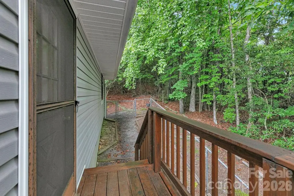 108 Easy Street Cedar Mountain NC 28718