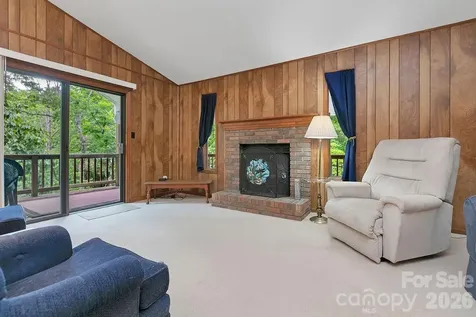108 Easy Street Cedar Mountain NC 28718