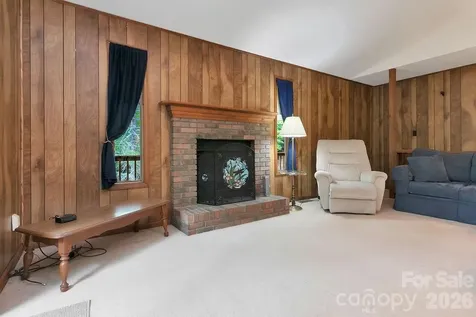 108 Easy Street Cedar Mountain NC 28718
