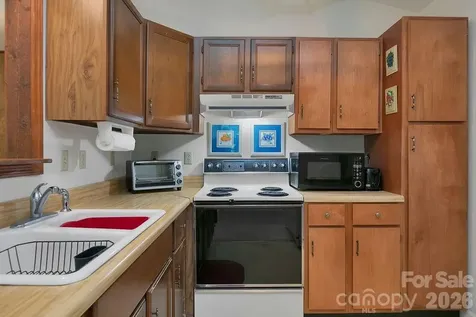 108 Easy Street Cedar Mountain NC 28718