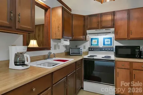 108 Easy Street Cedar Mountain NC 28718