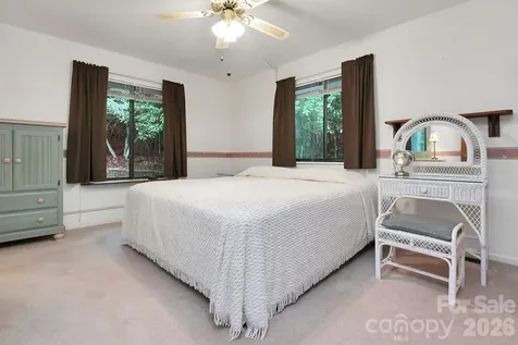 108 Easy Street Cedar Mountain NC 28718