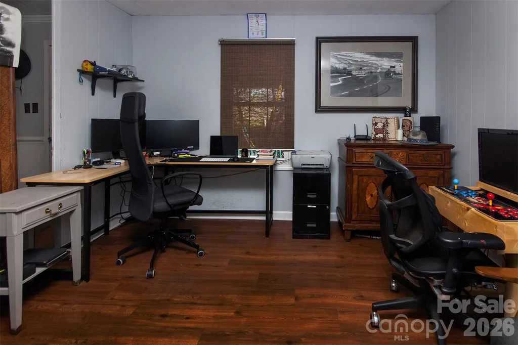 5727 Thompson Road Charlotte NC 28216