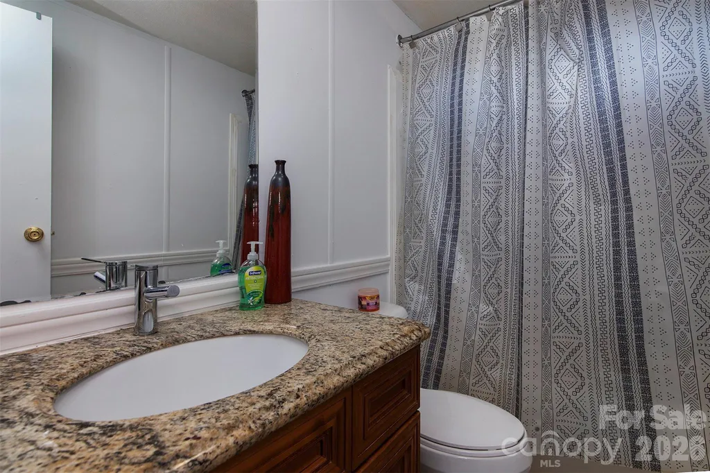 5727 Thompson Road Charlotte NC 28216