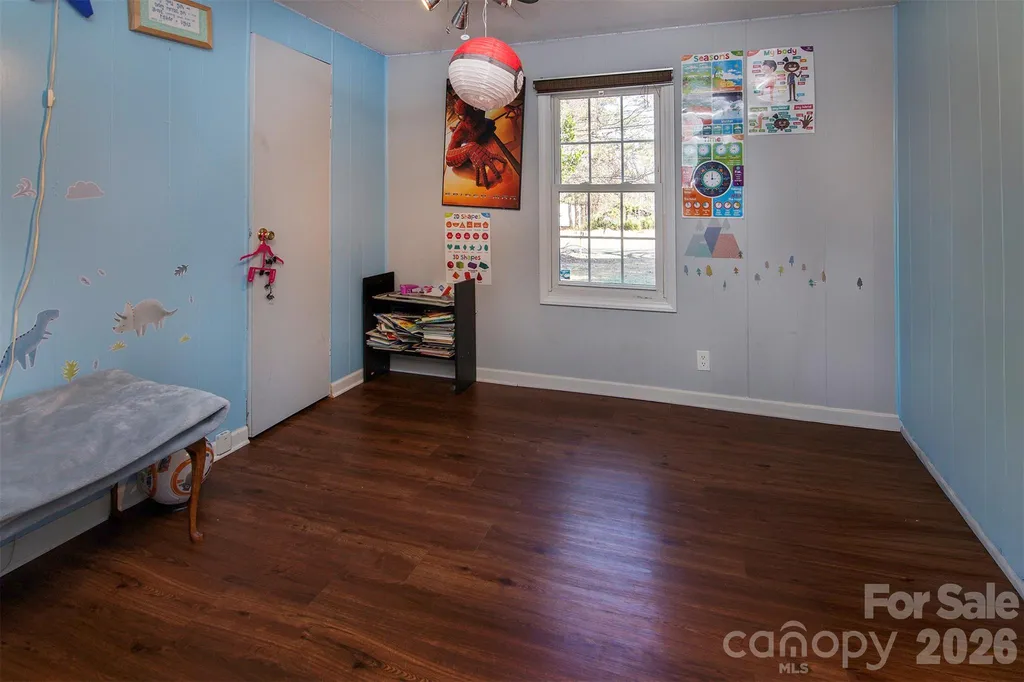 5727 Thompson Road Charlotte NC 28216