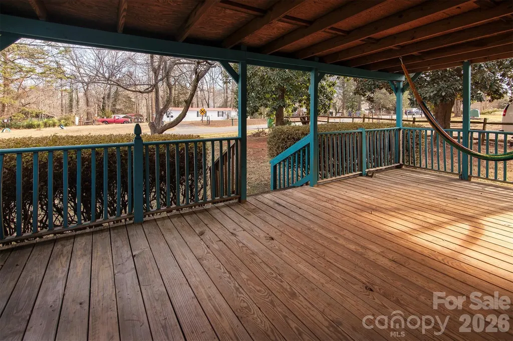 5727 Thompson Road Charlotte NC 28216